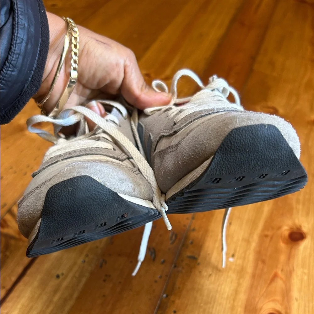 New Balance Gray Suede Sneakers with Light Blue Logo
